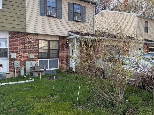 27 Bradley Dr, Newark, DE 19702