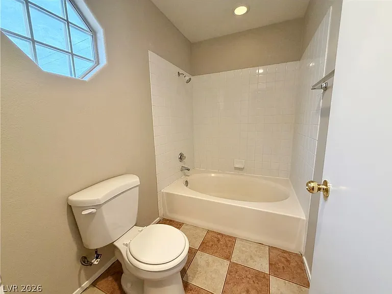6070 Chisolm Trl — Photo 14
