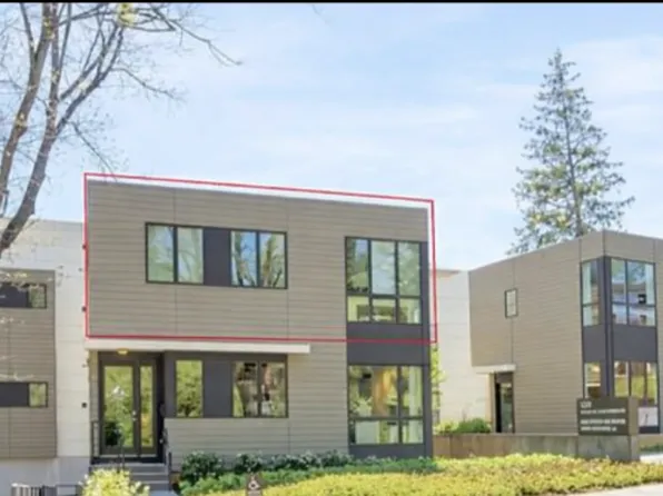 1130 E High St Unit N, Charlottesville, VA 22902