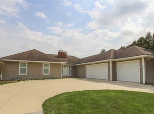 3539 Augusta Cir, Waterloo, IA 50701