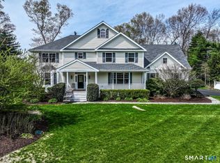 21 Pearl Street, Newtown, CT 06482