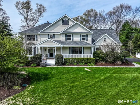 21 Pearl Street, Newtown, CT 06482