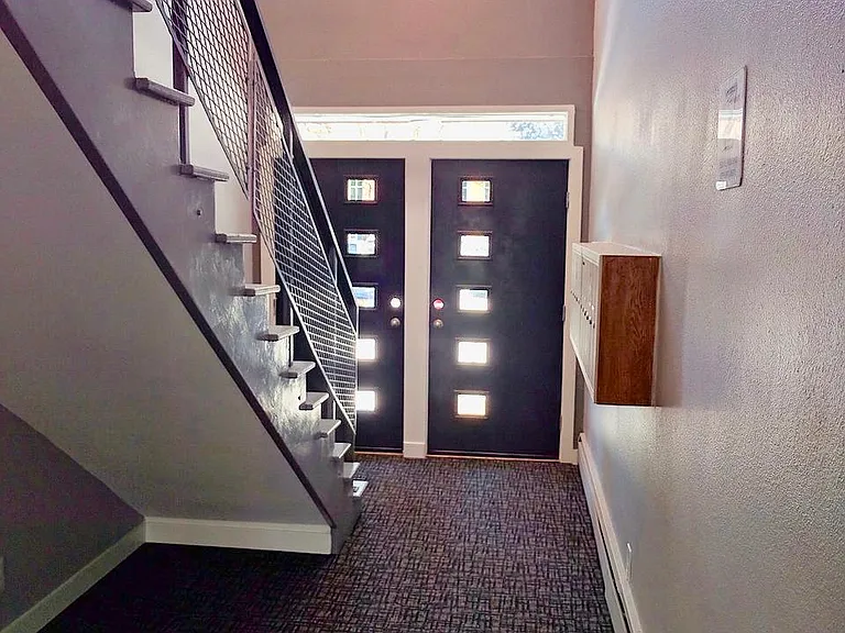 521 Terry St #10 — Photo 12