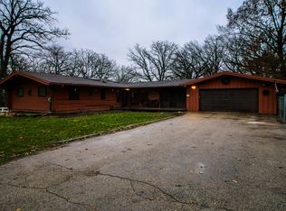 11009 122nd St, Pleasant Prairie, WI 53158