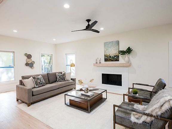 2nd image of 6 Ocean Green Dr