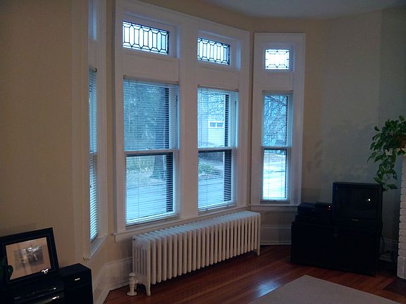 4th image of 710 Potomac Ave APT 15