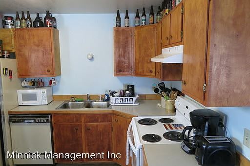 2nd image of 703 E Lamme St