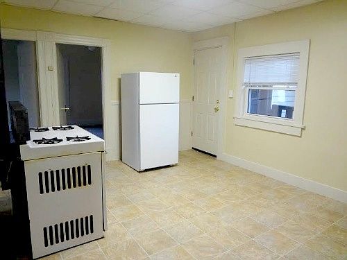 Spacious Kitchen
