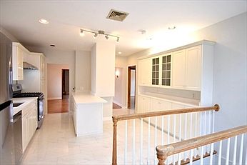 3rd image of 144-146 Cleveland Ave #2