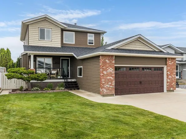 592 S Hemingway Cres NE, Medicine Hat, AB T1C 1X4