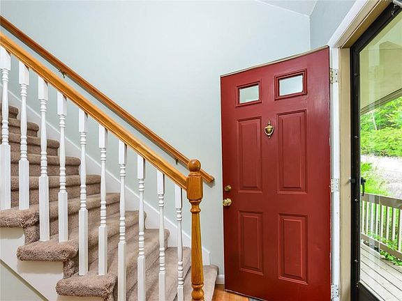 3rd image of 805 Pinewood Dr #805