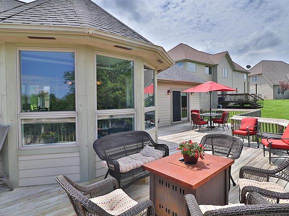 2nd image of 10556 Erie Dr