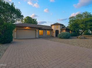 722 W Moon Valley Dr, Phoenix, AZ 85023