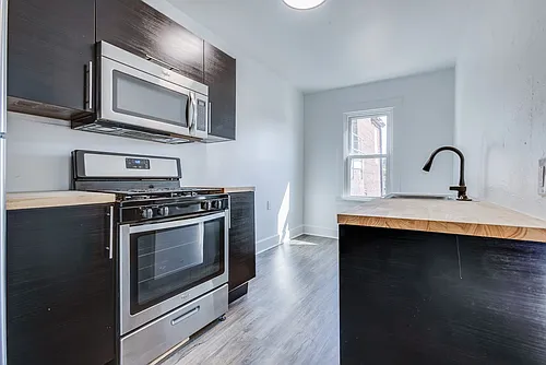 20 - 826 E Warrington Photo 1
