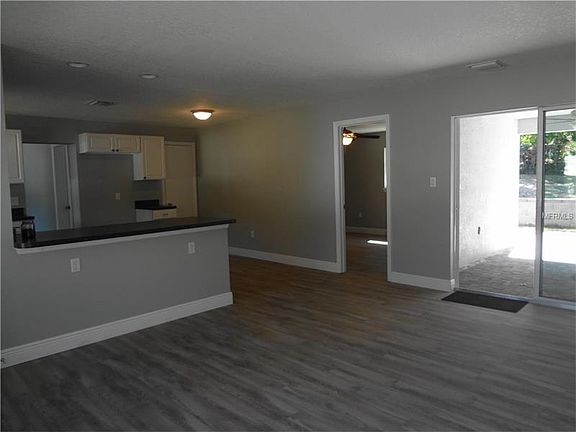 4th image of 756 Wedgewood Dr