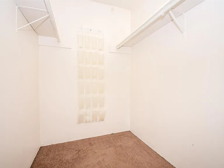 4124 Belle Park Dr #E — Photo 24