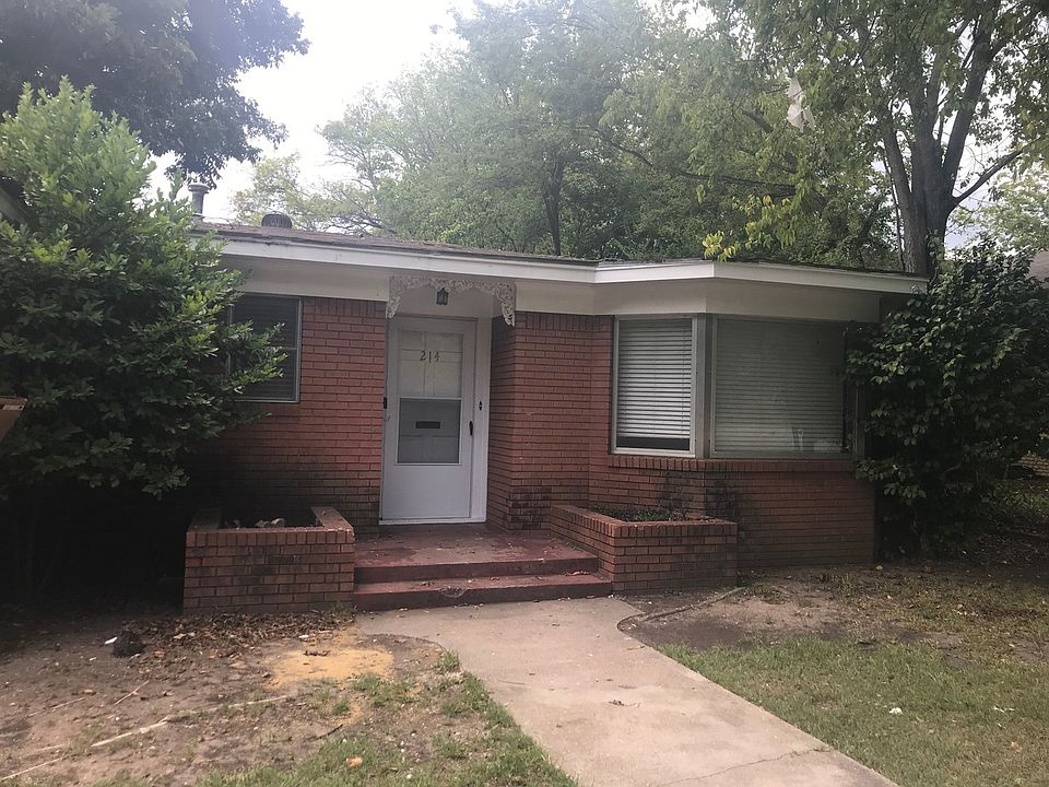 1st image of 214 E Quitman Ave
