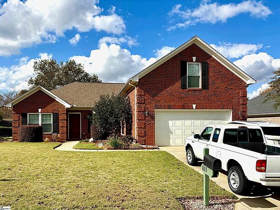 2nd image of 803 Palomino Ct