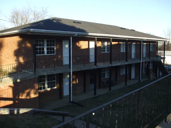 204 N Warren St #16, Morgantown, KY 42261