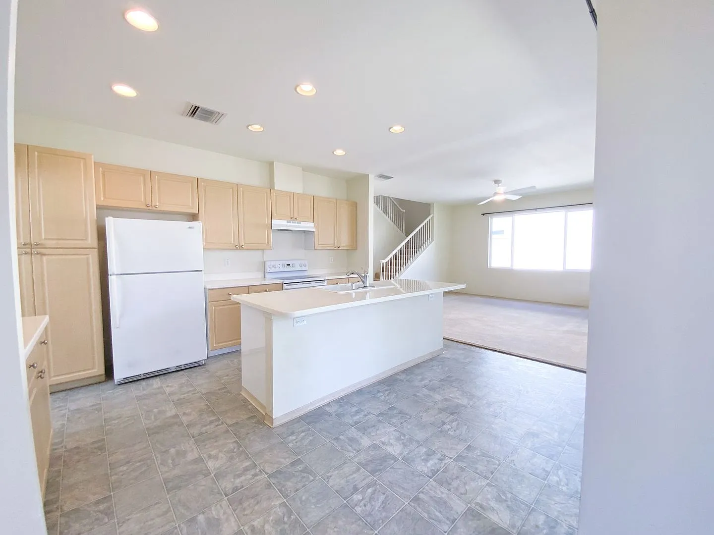 4 Bedroom, 3 Bathroom Home at Ewa By Gentry Prescott II — Photo 3
