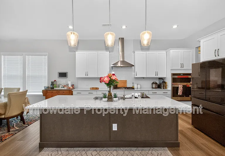 111 N Parkside Dr — Photo 7