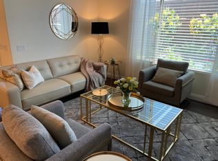 8015 Esparza Ct, Las Vegas, NV 89113