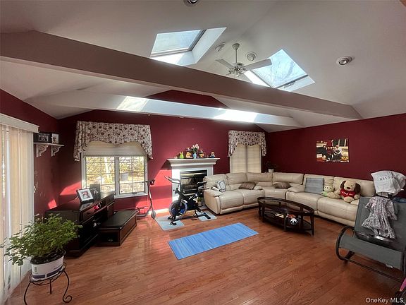 2nd image of 64 Todd Court