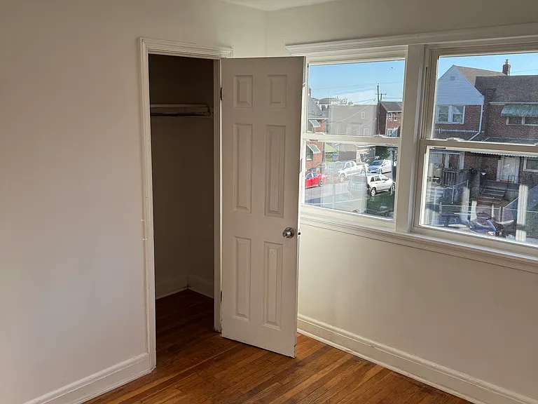 1527 Elrino St — Photo 4