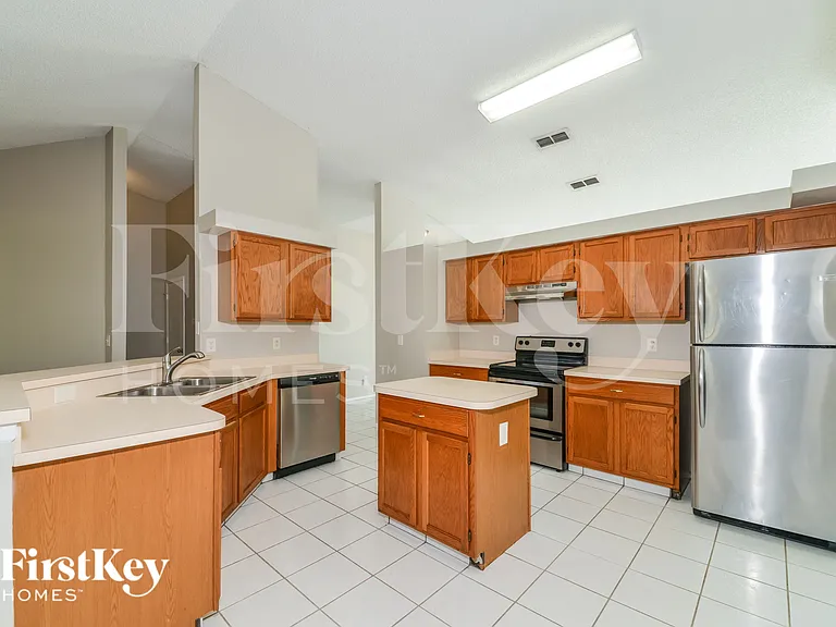 6205 63rd Ave E — Photo 5