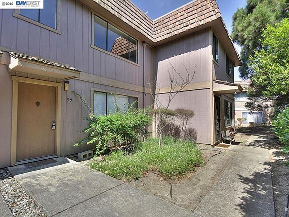3rd image of 50 Parkview Terrace Dr