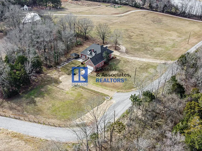 200 Cripple Creek Rd — Photo 81