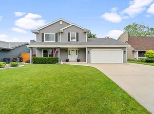 1318 Noel Ct, South Milwaukee, WI 53172