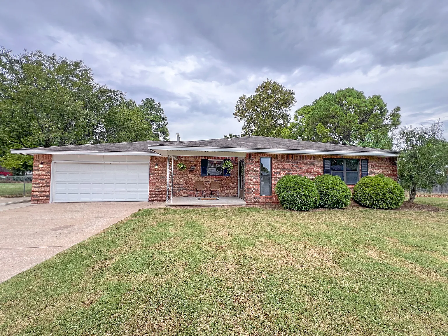 2 bed, 1399 sqft, $1,650 — Photo 1