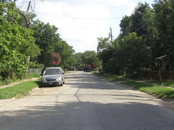 4th image of 4142 Abilene St