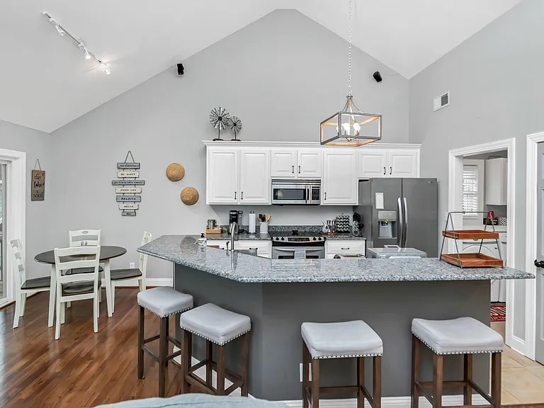215 Mariners Pointe Rd — Photo 30
