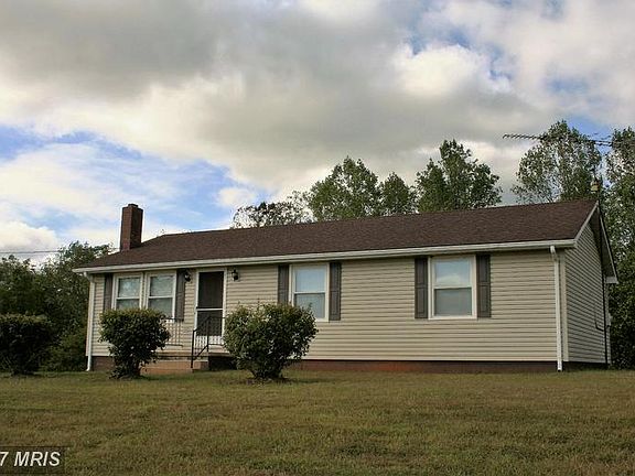 4th image of 545 Berry Mountain Ln