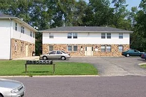 2213 Stoneybrook Rd — Photo 10