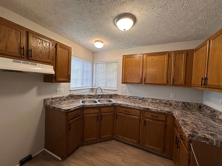 11029 Amburg Ct — Photo 12