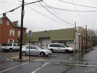 2nd image of 1401 Newport Ave