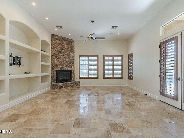 15135 E Monument Rd — Photo 8