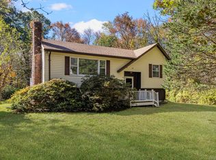 137 Drain Street, Hampton, CT 06247