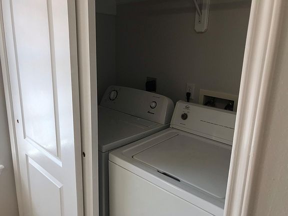 5th image of 2408 Shasta Ave APT C