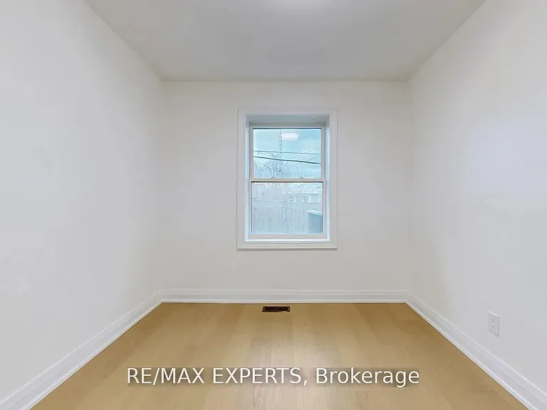 117 Marchington Cir — Photo 16