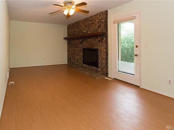 3rd image of 14 Bursley Ct