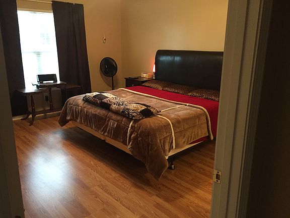 Master bedroom 15x13