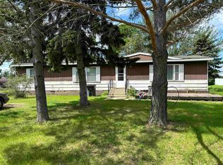 232 Granly St, Des Lacs, ND 58733