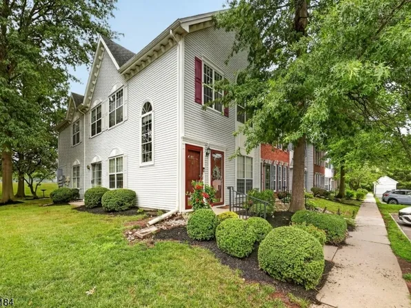 161 Gregory Ln, Franklin Twp., NJ 08823