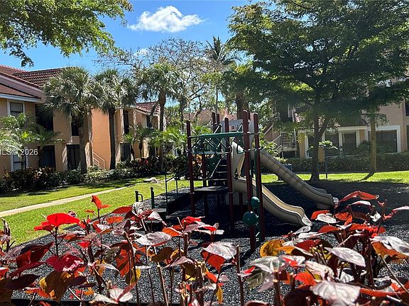 3rd image of 15551 SW 104th Ter APT 828