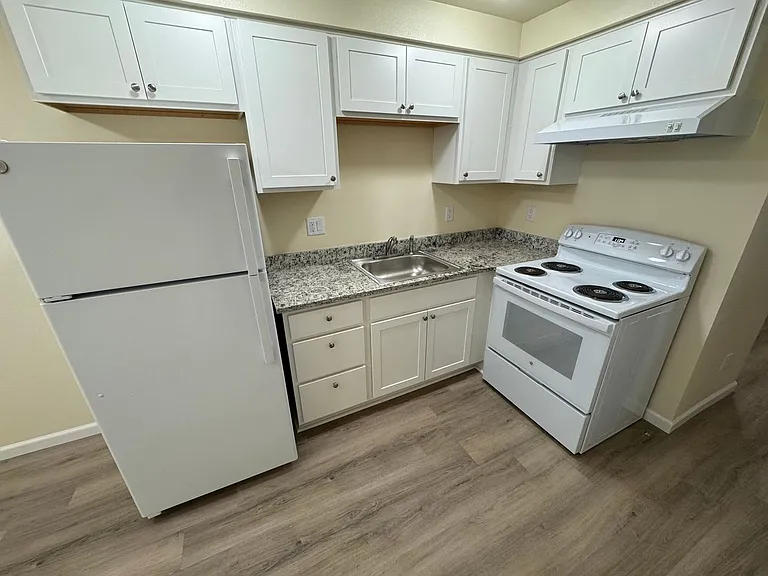 2215 Elm St SW — Photo 27