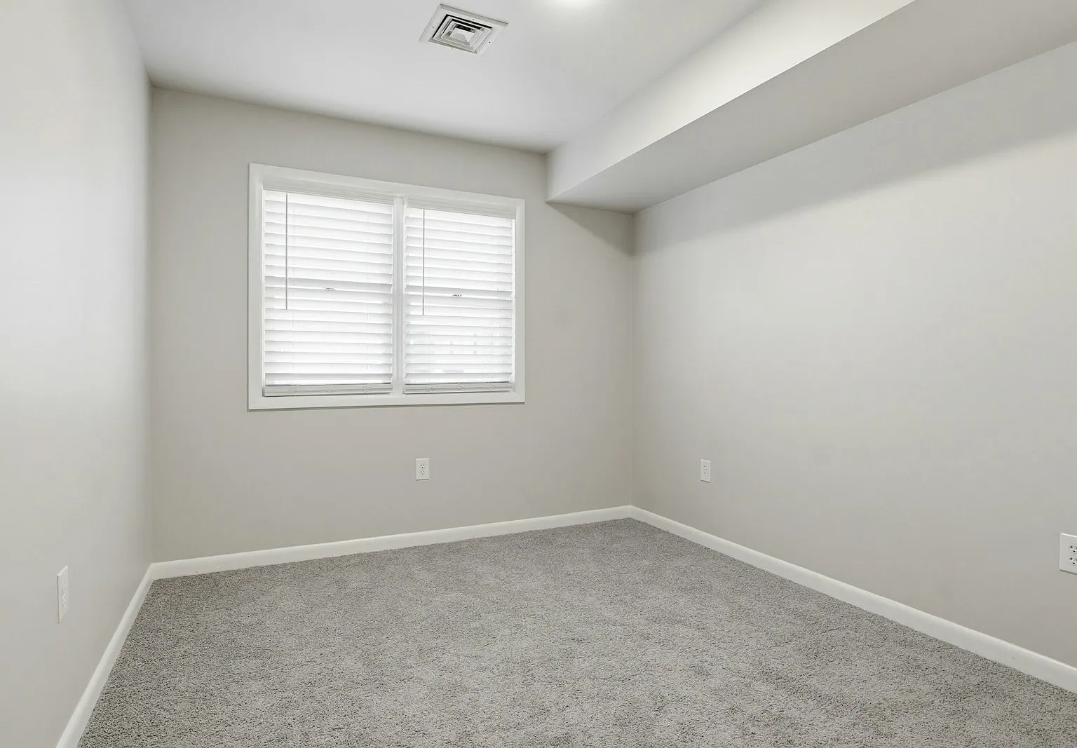 105 East Allen Street, Unit 101 — Photo 4